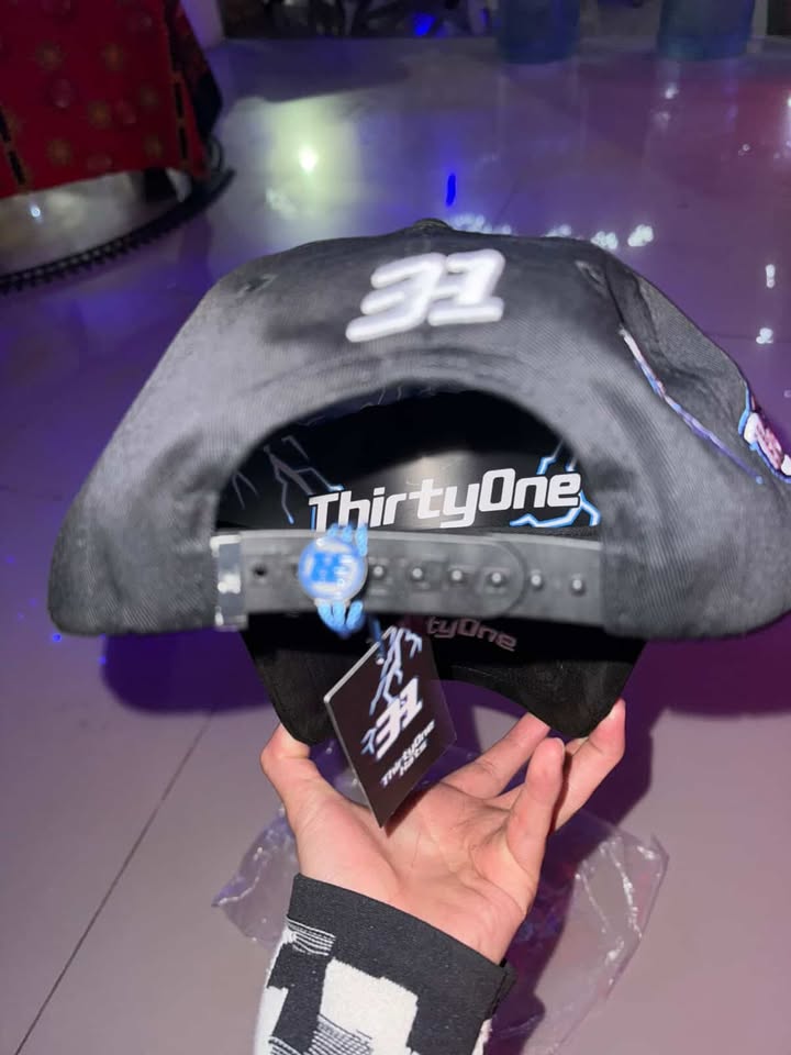 31 Hats Electric Clouds